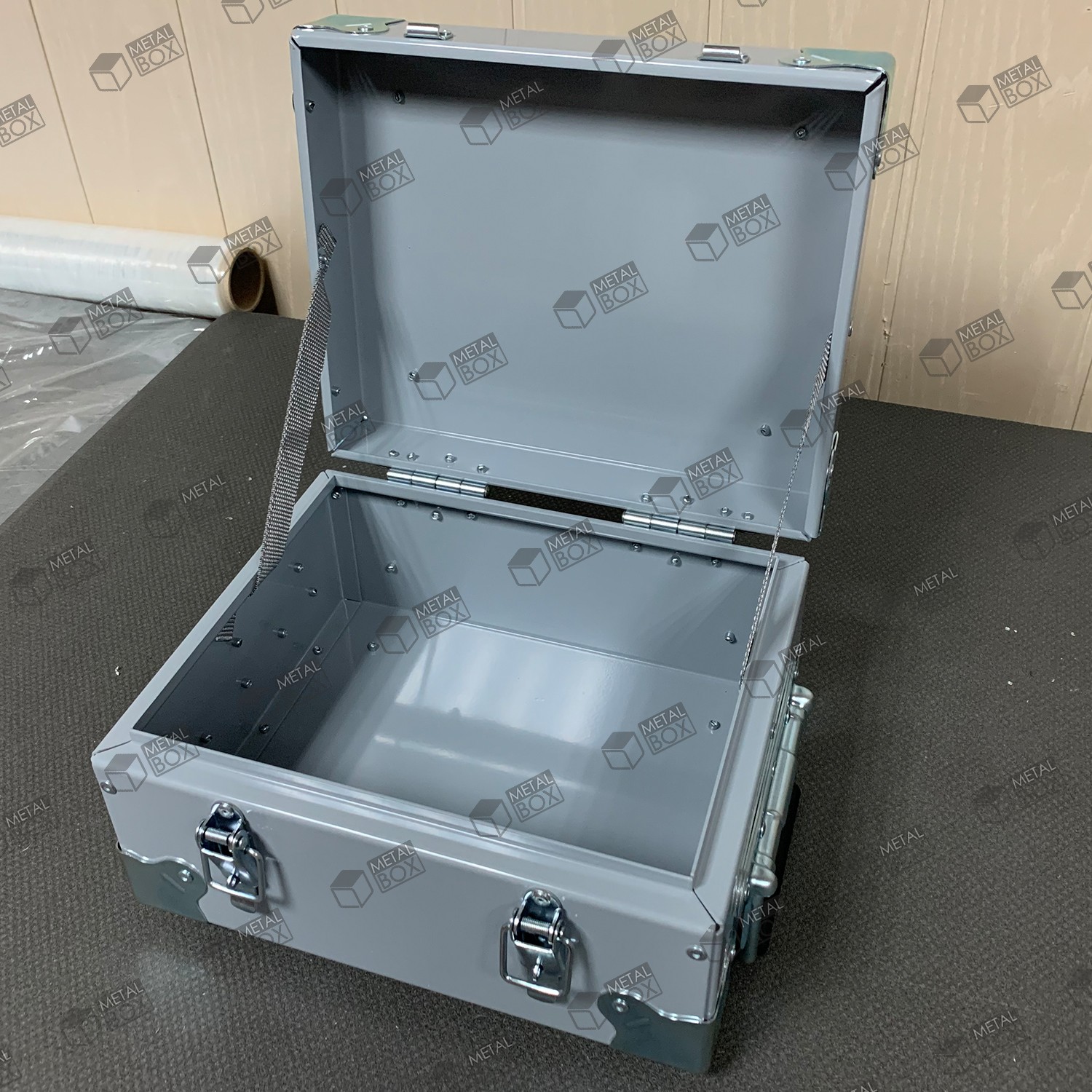 https://bv-case.ru/images/upload/алюминиевые-ящики-250х200х150-мм-для-радиотехники_2.JPG